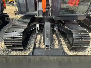 Excavatrice sur chenilles hydraulique Hitachi 70 d'occasion, engin de génie civil d'origine japonaise - Product Image 4