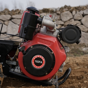 Nuovo Motocoltivatore Diesel NEWPANDA 12HP con Ingranaggi e Cuscinetti per Alta Produttività in <span class=keywords><strong>Giardino</strong></span> e Coltivazione Rotativa e Scavo - Product Image 5
