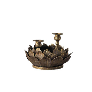 เชิงเทียนตั้งโต๊ะลายดอกบัวเซน รูปทรงดอกไม้เหล็ก ตกแต่งบ้านสไตล์วินเทจ ฐานเทียนแบบเรโทร - Product Image 1