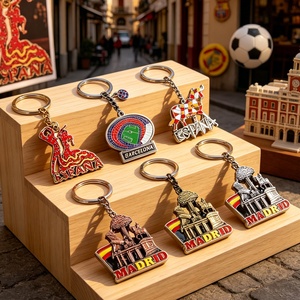 Llavero de Recuerdo de Aleación de Zinc con Motivos Culturales Españoles, Lugares Emblemáticos Arquitectónicos, Motivos de Fútbol, Cultura de la Lucha de Toros, Regalo de <span class=keywords><strong>Madrid</strong></span> - Product Image 2