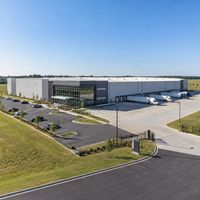 Bâtiment commercial personnalisé en structure métallique, avec vitrage isolant, durable, grande portée, pour usine et bureau