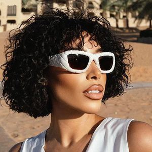 Novedad 2025 Gafas de Sol Vintage con Marco de Rayas Únicas Estilo Y2K, Protección UV400, Gafas de Sol Rectangulares Pequeñas Estilo Punk para Hombre y Mujer - Product Image 1