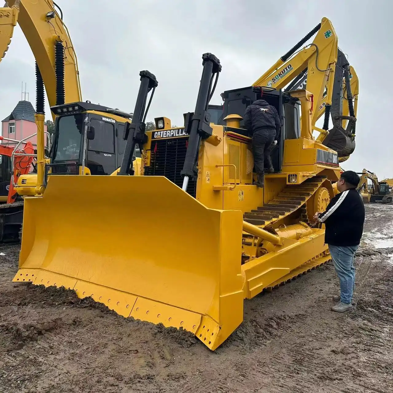 Popular hot selling used machinery CAT D8R bulldozer machine Caterpillar machinery CAT D8R used bulldozers