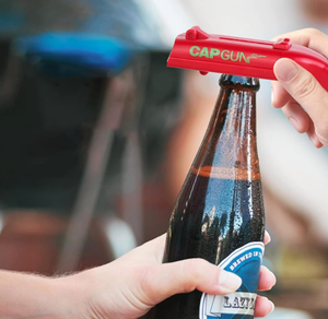 Décapsuleur Nouveauté en Forme de Pistolet Lance-Capsules en Alliage de Zinc Portable avec Filet de Récupération pour Fêtes, Activités de Plein Air et Camping - Product Image 2