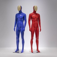 Fabrikpreis Hochwertige Fiberglas-Kleiderpuppen Ganzkörper Stehende Weibliche und Männliche Schaufensterpuppen