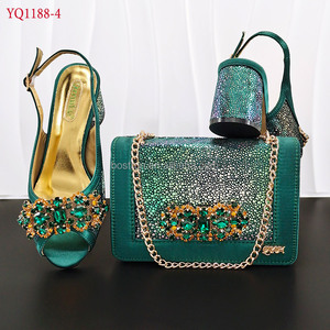 YQ1188 Chaussures italiennes de <span class=keywords><strong>luxe</strong></span> pour femmes, design tendance 2026, avec sacs assortis, chaussures nigérianes et sacs assortis, décoration métallique - Product Image 3