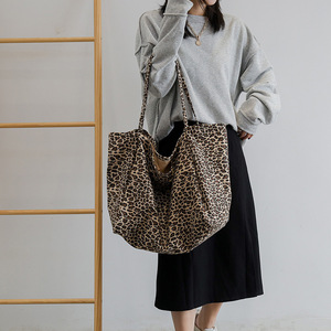 Venta al por mayor de gran capacidad de las mujeres de la moda de <span class=keywords><strong>leopardo</strong></span> bolsos de hombro Casual Weekender Shopping Bag Canvas Tote Bag - Product Image 3