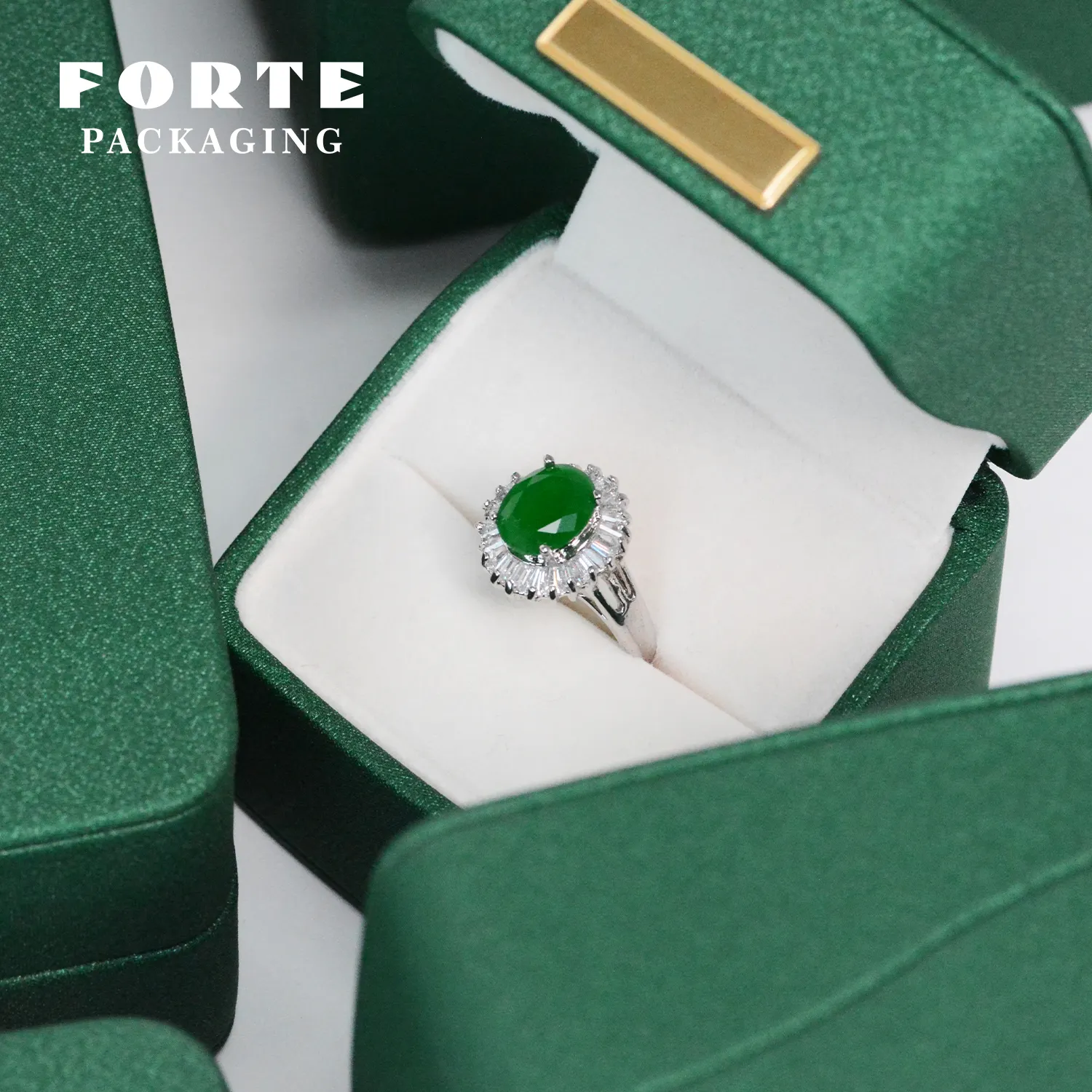Caja de regalo de anillo cúbico hecho a mano clásico FORTE, forro de terciopelo, cuero brillante, soporte para anillo de cuero PU, joyero con etiqueta de metal