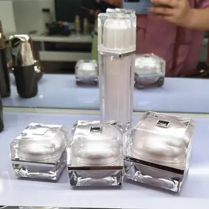 Refillable 30ミリリットル50ミリリットル100ミリリットルAcrylic Blank Cosmetic Square Container 30グラム50グラム100グラムMakeup Lip Balm Jar Eye Gloss Face Cream Case