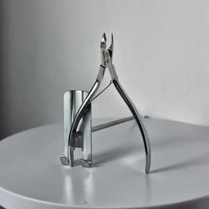 Pince à cuticules en acier inoxydable OEM, coupe-cuticules ultra-affûté, résistant à la rouille, outil de manucure et pédicure pour l'exportation - Product Image 2