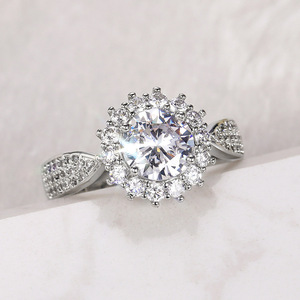 Anello nuziale scintillante stellato per donna, elegante gioiello da dito alla moda - Product Image 3