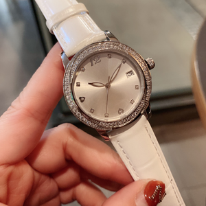 Cristal de Zafiro de Grado 9 con Acabado Espejo, Resistente a Arañazos, Tendencia 2025, un Imprescindible para las Diosas - Product Image 1