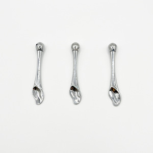 Aplicador de Crema para Ojos de Doble Punta de Aleación de Zinc y Varita de Masaje Facial, Cuchara Metálica para el Cuidado de la Piel con Bola Rodante para la Absorción del Sérum - Product Image 4