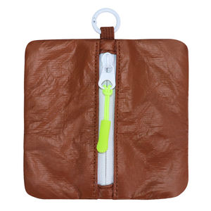 La elegante y minimalista serie de almacenamiento de viaje multifuncional Tyvek se puede utilizar como neceser y bolsa de almacenamiento de ropa - Product Image 2