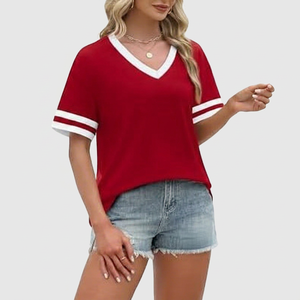 Camiseta de Mujer Roja con Cuello en V, Manga Corta, Tejida, Color Sólido, Corte Holgado, Casual, con Ribete a Rayas, Estilo Primavera-Verano 2026 - Product Image 1