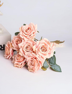 ดอกกุหลาบประดิษฐ์สัมผัสนุ่มเหมือนจริง ช่อดอกไม้ตกแต่งงานแต่งงาน ดอกกุหลาบสีขาวทำจากยางลาเท็กซ์ สัมผัสนุ่มเหมือนจริง - Product Image 5