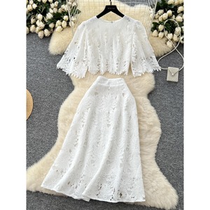 Completo tailleur da donna primaverile 2026: Nuova collezione <span class=keywords><strong>elegante</strong></span> con camicia a maniche svasate in <span class=keywords><strong>pizzo</strong></span> traforato e gonna a vita alta, stile francese raffinato - Product Image 4