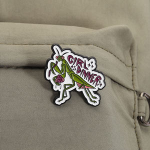 Broche de esmalte con diseño de mantis orante para mujer, broches de poder feminista, insignia para mochila y solapa, regalo de joyería para amigas - Product Image 3