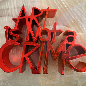 Arte su ordinazione della resina della vecchia lettera inglese cromata 3D del produttore professionale non è un modello del <span class=keywords><strong>crimine</strong></span> - Product Image 5