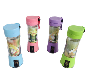 Tasse à jus électrique multifonctionnelle pour la maison 4 couteaux 6 lames Chargement USB Mini tasse à jus pour l'extérieur et le ménage Direct Factory - Product Image 2