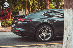 KM haute qualité assemblage mise à niveau <span class=keywords><strong>GTS</strong></span> jupe latérale à axe court ajustement parfait pour <span class=keywords><strong>Porsche</strong></span> pour <span class=keywords><strong>Panamera</strong></span> 971 pare-chocs de voiture pièces de carrosserie latérales - Product Image 6