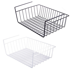 <span class=keywords><strong>Étagère</strong></span> de rangement sous l'<span class=keywords><strong>armoire</strong></span> - <span class=keywords><strong>Étagère</strong></span> de rangement en métal suspendue avec paniers pour cuisine, garde-manger, salle de bain, blanc et noir - Product Image 1