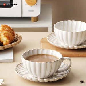 Ensemble de tasses en céramique grande capacité 220 ml (7,5 oz), élégance pour le thé de l'après-midi, fabrication artisanale, glaçure réactive, couleur beige, pour latte et café. - Product Image 3