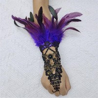 Bracelet vintage en dentelle noire avec plumes multicolores pour carnaval, déguisement, fête à thème, performance, ornement de main