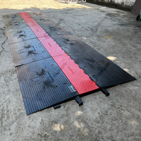 2 3 5 canaux TPU Polyuréthane Speed Bump Wire Protection ADA Compliant Access Outdoor Protector Cable Ramps with Portable Cart