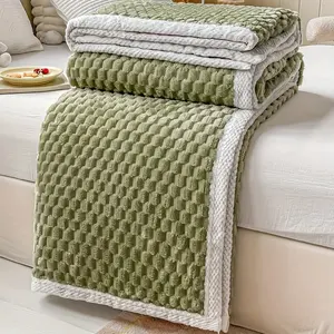 Flannel Luxury Throw Jacquard Blanket Weave Pattern Comfort Super Soft Warm Plush Microfiber Throw Blanket Furry Thick Blanket