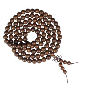 Pulsera de Rosario de Madera de Sándalo Dorado con 108 Cuentas, Unisex, Hecha a Mano - Product Image 5