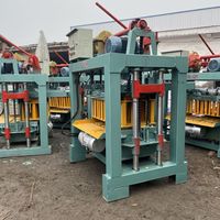Machine à Briques Électrique Avancée 4-35B avec Palans à Chaîne, Réutilisable et Efficace, pour la Fabrication de Briques Réduites