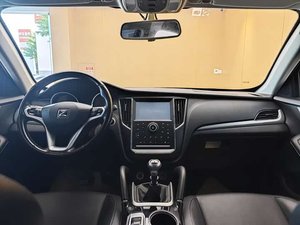 Auto Usado Barato <span class=keywords><strong>de</strong></span> China, Zotye SR7 2016 2017 2018 1.5T Manual <span class=keywords><strong>Rubik</strong></span>'s Cube Road Edition National V - Product Image 4