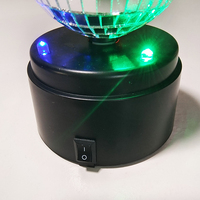 Mini Lampe Disco Rotative à LED 3 Couleurs Effet Scène, Lampe Laser d'Ambiance à Piles pour Fêtes, Décoration Maison, Cadeaux de Noël