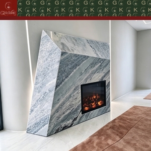 Chimenea Moderna GOLDKING para Interiores de Villas, con Revestimiento de Mármol Azul Cristal, Gris Claro con Vetas Azules Suaves, Corte Geométrico Asimétrico - Product Image 3