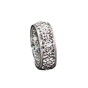 Anello Vintage Inciso con Motivo Floreale Portafortuna, Stile Etnico, Gioiello Tradizionale Unisex di Yunnan Miao - Product Image 4