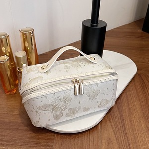 Special Fabric Professional Custom Beauty Cosmetic Case <b>Makeup</b> Bag Bright Shiny Zipper Gift Pouch with Personalized Logo - Product Image 3