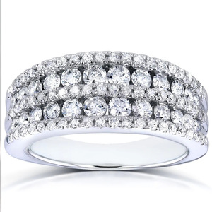 Anello Eternity in Oro Bianco F1634 con Diamanti Taglio Brillante e Incastonatura a Pavé, Anello Classico da Matrimonio per Donna - Product Image 2
