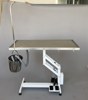 Table d'opération électrique classique en forme de Z EURVET Factory, en acier inoxydable SUS304, avec plateau plat et poteau IV pour hôpital vétérinaire