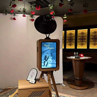 Cabina de Fotos de Madera Vintage de Doble Cara, Compatible con Cámaras DSLR, SLR y iPad con Pantalla Táctil, WiFi, Impresión Instantánea para Bodas y Fiestas