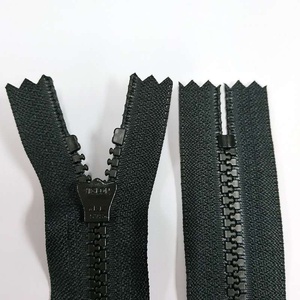 Authentique pour YKK <span class=keywords><strong>Yoshida</strong></span> No. 5 Résine à fermeture éclair à bout fermé Moulage par injection plastique écologique pour vêtements - Product Image 4
