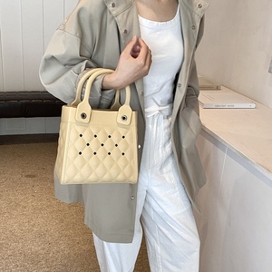 Sac fourre-tout matelassé mignon en EVA imperméable, <span class=keywords><strong>petit</strong></span> format, anti-sable, idéal pour la plage, le sport et la gym – Nouveauté 2025 – Vente chaude OEM - Product Image 3