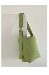 กระเป๋าถือหนังแท้กันน้ำสำหรับผู้หญิง ดีไซน์ใหม่ปี 2026 แบรนด์ดัง หรูหรา พร้อมฝาปิดและซับในโพลีเอสเตอร์ - Product Image 2