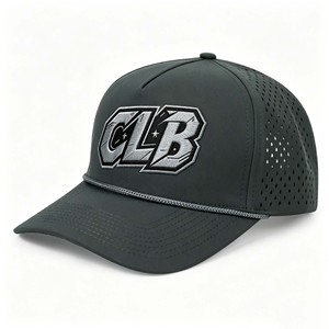 Gorra Snapback de Visera Plana con Perforaciones Láser y Parte Trasera Completamente Cerrada, Talla Ajustable Elástica, Logotipo Personalizado, OEM, Venta al por Mayor - Product Image 1
