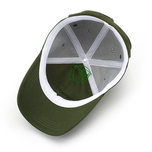 Casquette de baseball personnalisable avec broderie, oreilles de chat et lunettes, protection UV UPF50+, sangle réglable pour fêtes costumées et voyages - Product Image 1