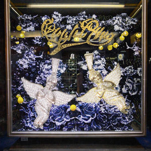 Colgante de Ángel Personalizado en Plata de Ley S925 Chapada en Oro con Moissanita Redonda Brillante Certificada para Regalo de Joyería - Product Image 3