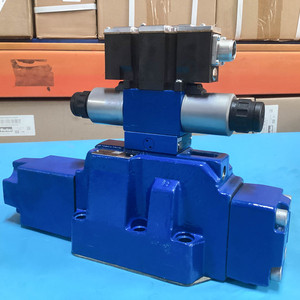 4WRZE25W8-325-7X/6EG24N9K31/A1D3M ชุดควบคุมทิศทางแบบ Pilot Operated รุ่น R900767522 ของแท้จากโรงงาน - Product Image 5