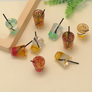 Set di Bevande Ghiacciate in Miniatura, Tè Nero Ghiacciato e <span class=keywords><strong>Americano</strong></span> Ghiacciato Realistici in Resina per Casa delle Bambole in Scala 1:12, per Diorami e Hobbisti Adulti - Product Image 2