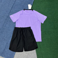 Vêtements de sport personnalisés en gros, usine OEM, ensembles de gym en tissu mesh à séchage rapide, survêtements athlétiques ventilés pour hommes et femmes
