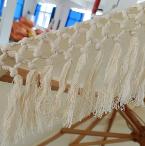 Белый винтажный пляжный зонт-парасоль из макраме с алюминиевым и деревянным каркасом, хлопковой тканью и бахромой в стиле Бали - Product Image 6